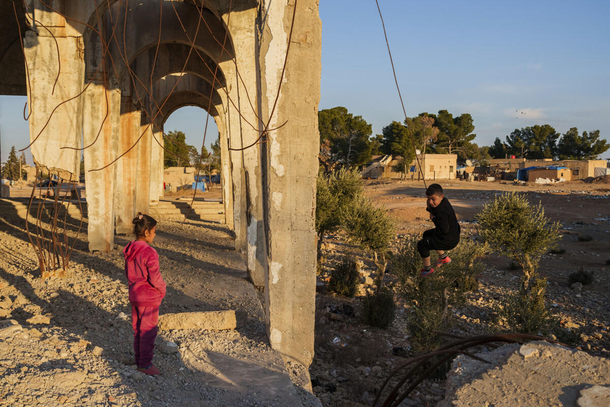 14 Civilians Killed in Attacks in Syria