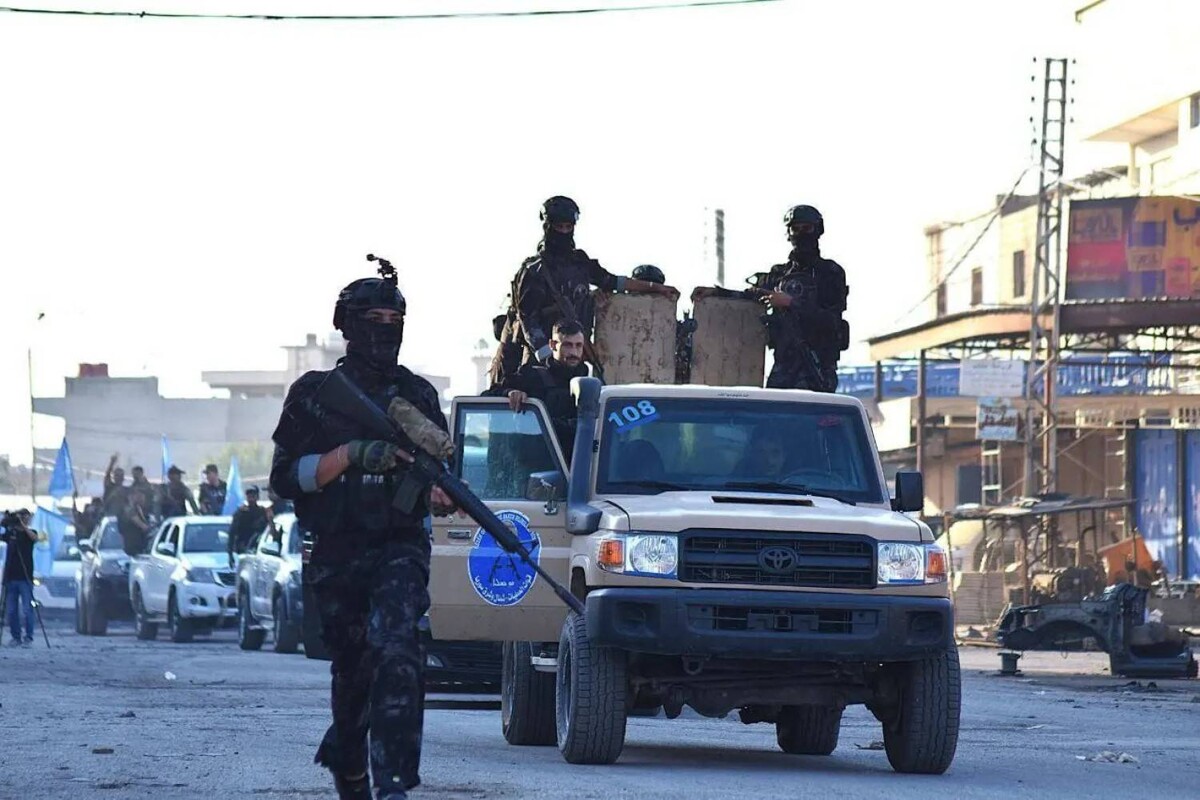 Two Syrian soldiers killed in combat