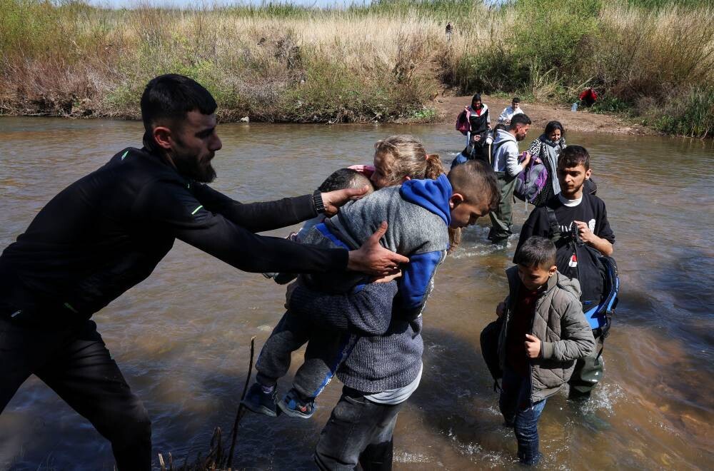 Kurdish Self-Administration Agrees to Integrate