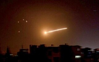 Израильская авиаудар целит в военный объект в Дамаске